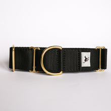 Load image into Gallery viewer, Atacama Martingale in Black